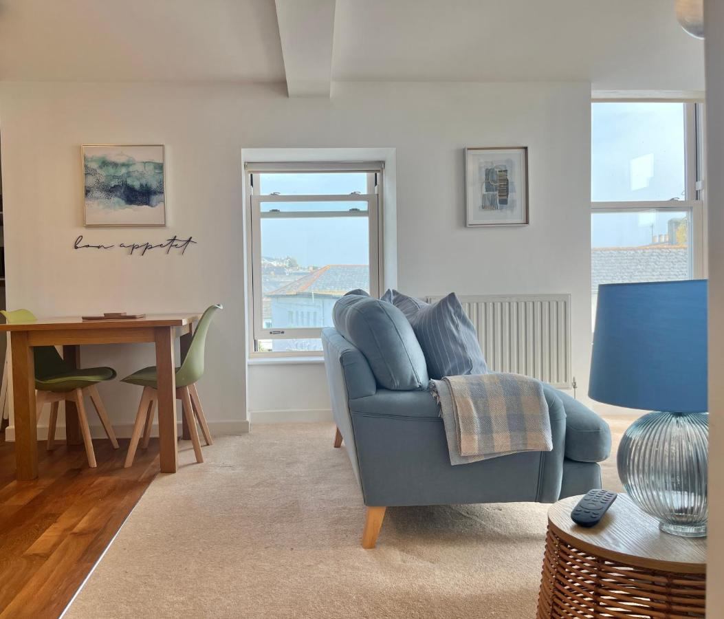 Apres Beach Apartment Sleeps 4 Пензанс Екстериор снимка