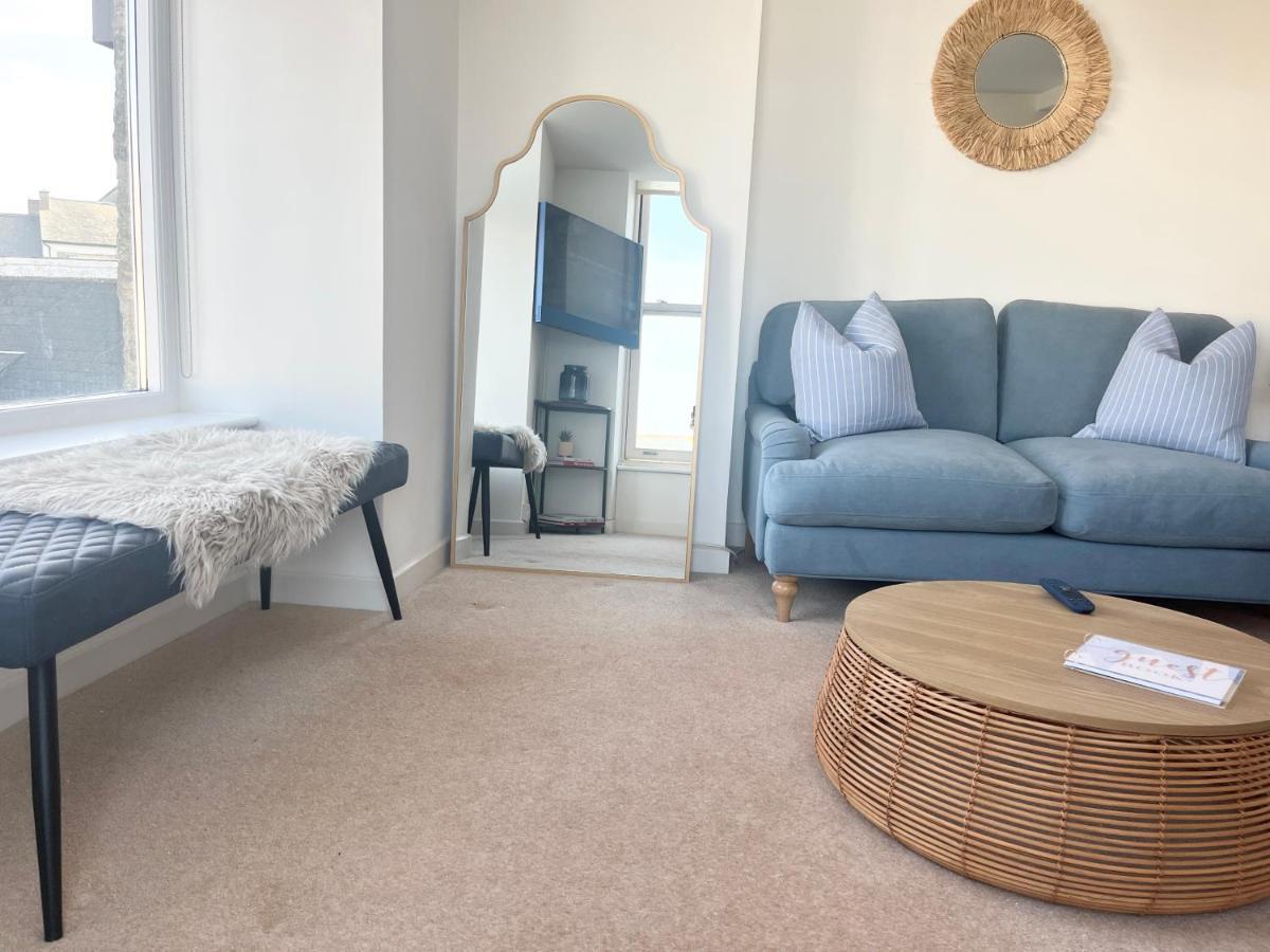 Apres Beach Apartment Sleeps 4 Пензанс Екстериор снимка