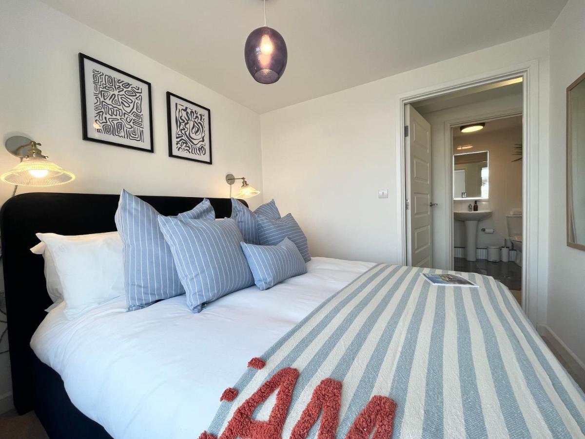 Apres Beach Apartment Sleeps 4 Пензанс Екстериор снимка