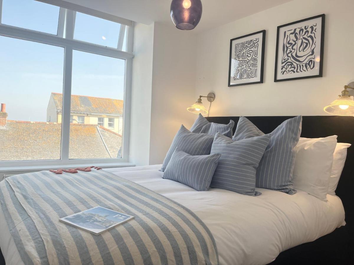 Apres Beach Apartment Sleeps 4 Пензанс Екстериор снимка