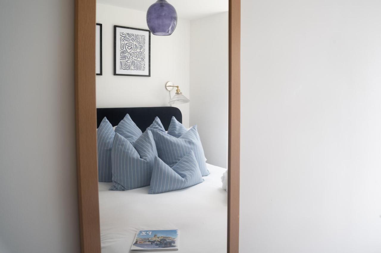 Apres Beach Apartment Sleeps 4 Пензанс Екстериор снимка